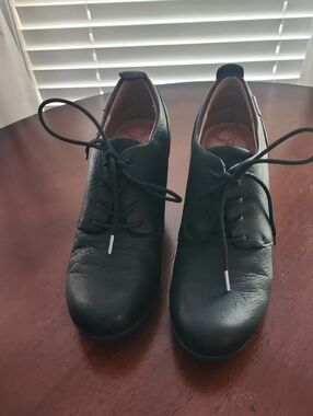 Comfortiva Black Lace-Up Women's Ankle Boots